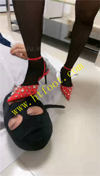 wluvck2lf12.jpg