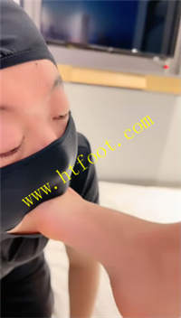 j02givt4dxr.jpg