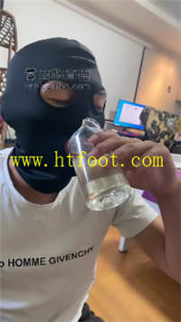 w2fjia02kr0.jpg
