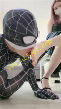 n2t4bwbszsm.jpg