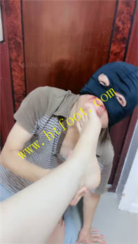 rmjny3qsmzr.jpg