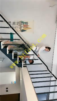 3zby43vlcu3.jpg