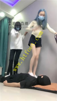 0lodxmlncka.jpg