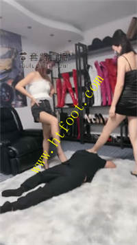wkybmsx1aep.jpg