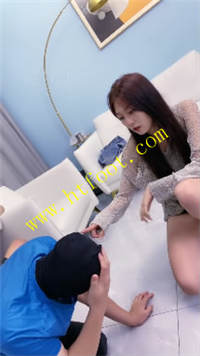 40sdm5qifba.jpg