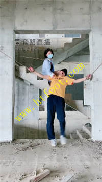 2k4jcdlhiue.jpg