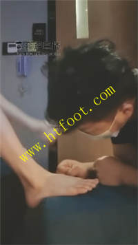 05nf1itba4d.jpg