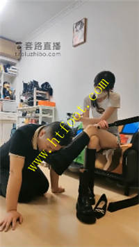 xvyr25svbp5.jpg