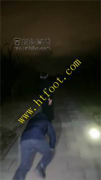 m4otf31y1sr.jpg