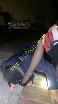 14pbag04n4z.jpg