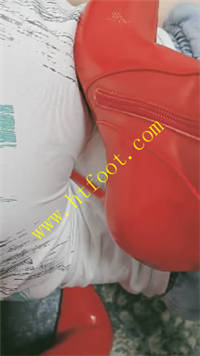 nf20hdj45gu.jpg