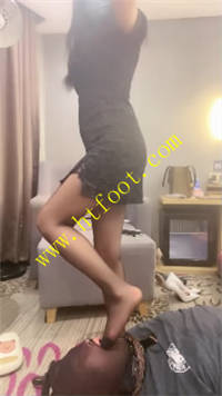 r3lho4tuo0v.jpg