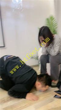 s0wkhlnyuqe.jpg