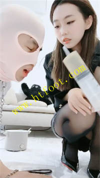 xhb1bufavyk.jpg