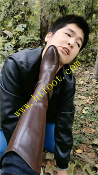 lbaqywfk1h5.jpg