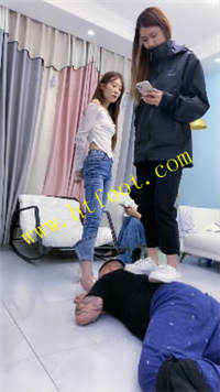 vumhkyy4wtk.jpg