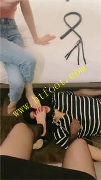 0do344ecy1f.jpg