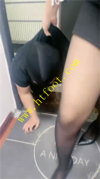 wfyhe1cso1b.jpg