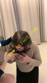 2sm1gqkmqts.jpg