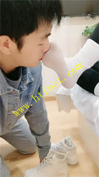 tpfe0b4sgi0.jpg