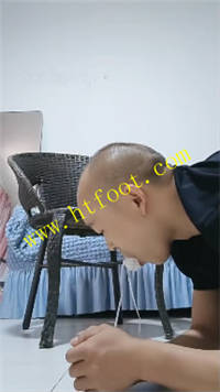 xpyi4tdlfuk.jpg