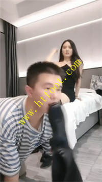 1b0z2uoizzm.jpg