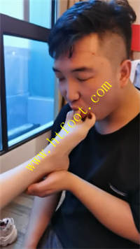 aqukawazotr.jpg