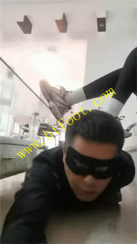 uxtw0kqd21o.jpg