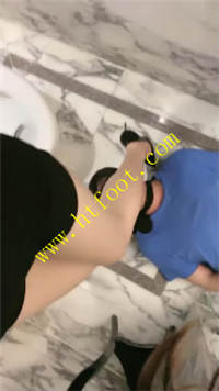 q3sqipcmncr.jpg