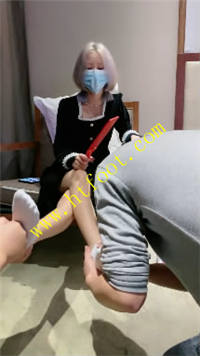 cerny5t01gn.jpg