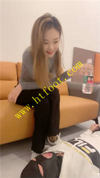 qecfdvy305f.jpg