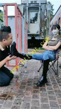 esq3uf3bbqa.jpg
