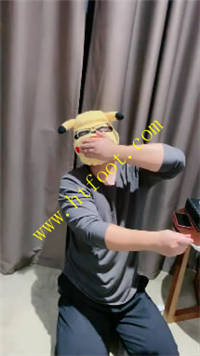 dkt44dw4rcz.jpg