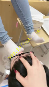 zwndtggrb3h.jpg