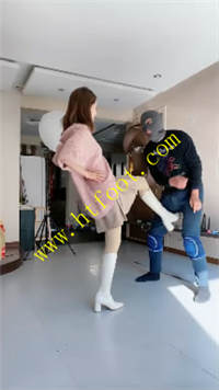 b12i440spuq.jpg