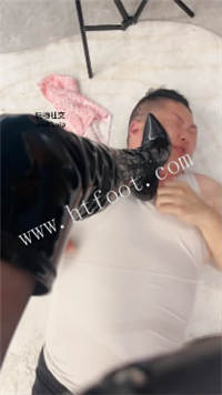 y01j1rku41i.jpg