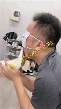 uabfro2xwf2.jpg