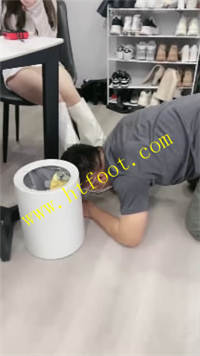 0prnloygvmn.jpg
