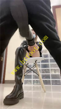 pidue2vi05n.jpg