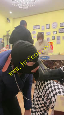 lxvw2k1hdso.jpg