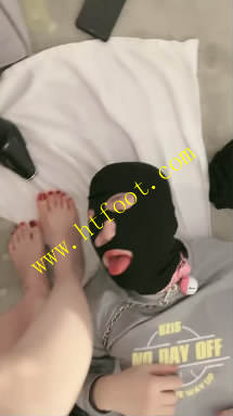 evvbid5ry1y.jpg