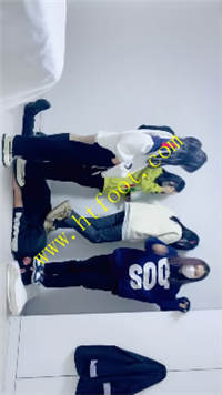 0k4qjyv54q4.jpg