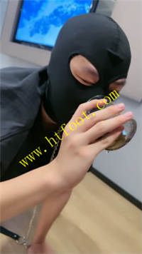 y13ss2efcpr.jpg