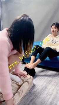2dy32iaii5v.jpg