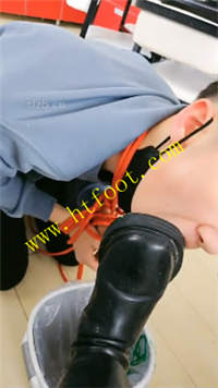 vcyilbwmzcx.jpg