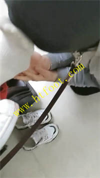 5s2qmcqnw3a.jpg