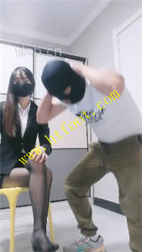 al1kx0yh1vz.jpg