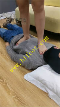 k3zwhahnsr4.jpg