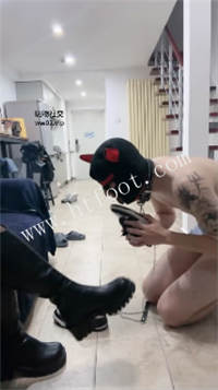 v4z14tvhut0.jpg
