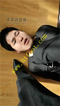 2353erlwfuc.jpg